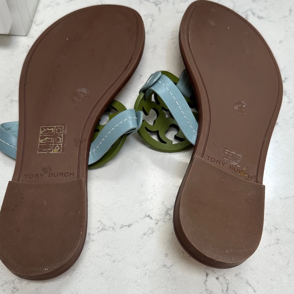 Gorgeous Tory Burch Blue and Olive Sandals - Picture 4 of 5